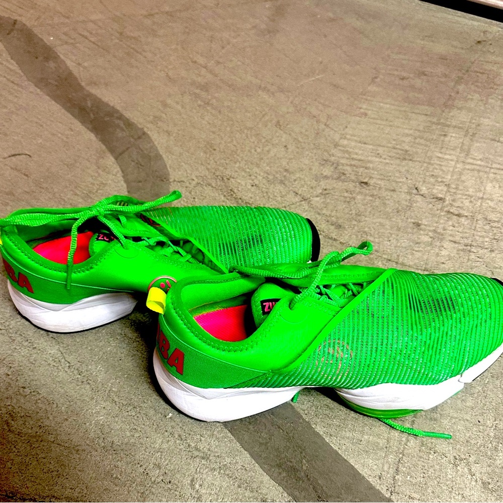 ZUMBA Women’s Air Stomp Classic Athletic Shoes, Low-Top Dance Sneakers for Women